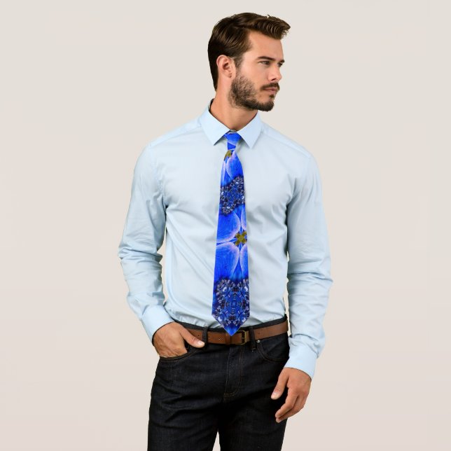 Blue Garden Anemone Pattern Tie (In Situ)