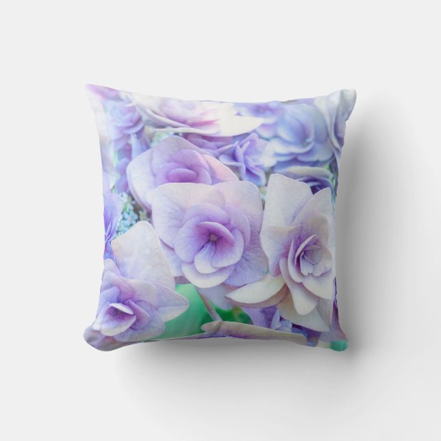 Blue hydrangea flowerss cushion (Front)