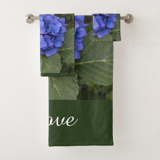 Blue Hydrangea Green Leaves  Bath Towel Set (Insitu)
