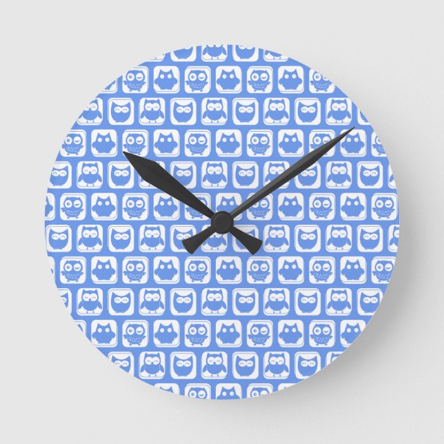 Blue Owl Pattern Round Clock (Front)