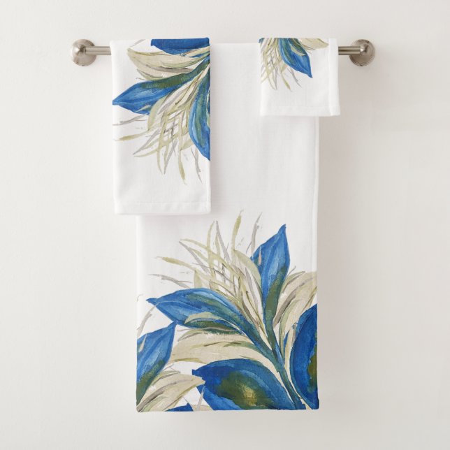 Blue Peacock Feathers Watercolor Hand-painted Bath Towel Set (Insitu)