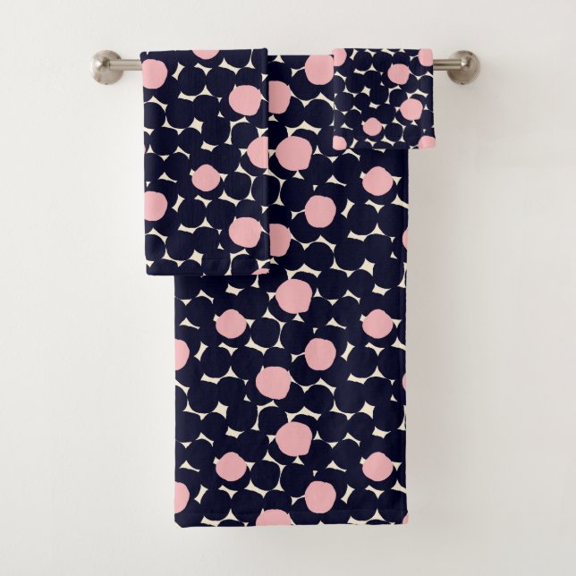 Blue & Pink Large Dot Pattern Bath Towel Set (Insitu)