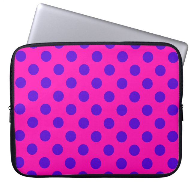Blue polka dots on fuchsia laptop sleeve (Front)