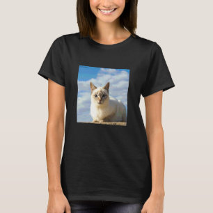 blue sky and siammix cat sorara_001 T-Shirt