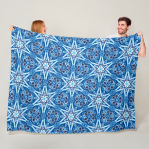 Blue snowy floral pattern fleece blanket
