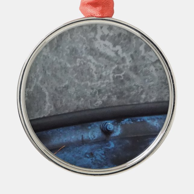 Blue Truck fosted window Metal Tree Decoration (Front)