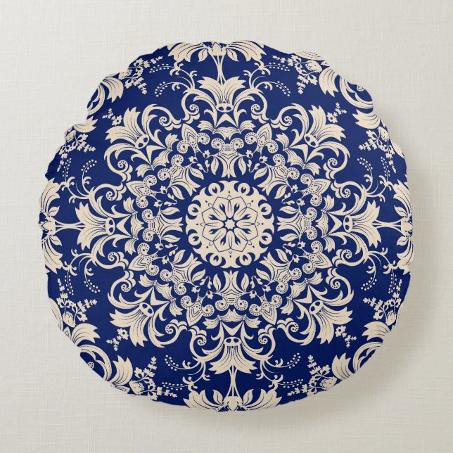 Blue Vintage: Elegant Seamless Pattern. Round Cushion (Front)
