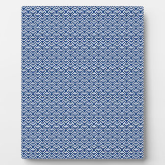 Blue wave komon plaque