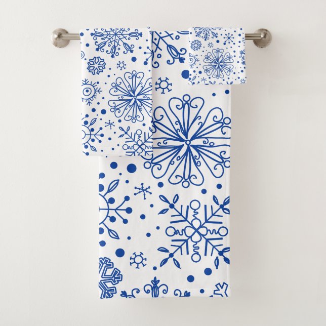 Blue & White Christmas Snowflakes Pattern Bath Towel Set (Insitu)