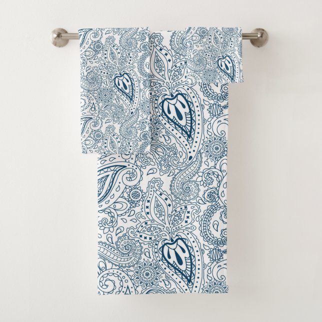 blue white Country paisley pattern tiled Bath Towel Set (Insitu)