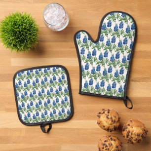 Bluebonnet Texas Wildflower Watercolor Pattern Oven Mitt & Pot Holder Set