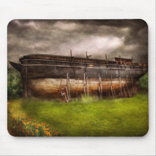 Boat - The construction of Noah's Ark Mouse Pad