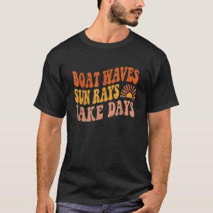 Boat Waves Sun Rays Lake Days Cute Retro 70s Summe T-Shirt