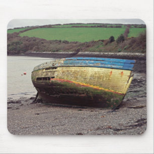 Boat wreck mouse pad