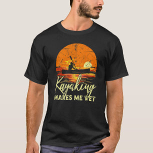 Boating Lake Retro Sunset Kayaking Makes Me Wet T-Shirt