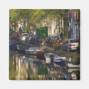 Boats and buildings along the canal belt, magnet