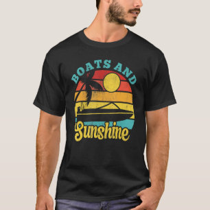 Boats Sunshine Retro Vintage Yacht Sunset Boaters  T-Shirt