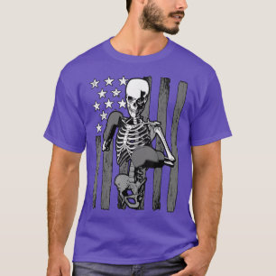 Boer Boing Skeleton Athlete Halloween Usa Flag 659 T-Shirt