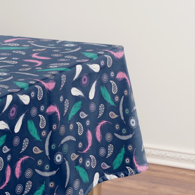 boho style feathers pattern tablecloth (In Situ)