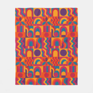 Bold Abstract Blanket – Vibrant Retro Design