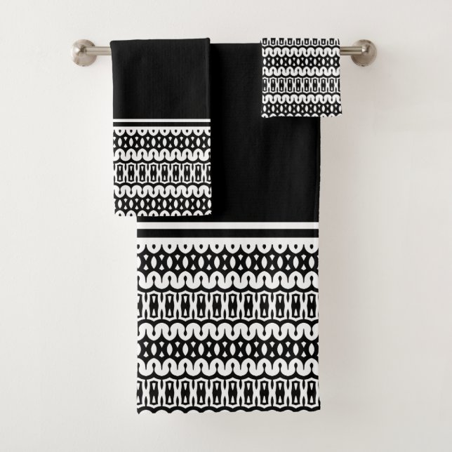 Bold Black and White Abstract Striped Pattern Bath Towel Set (Insitu)