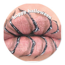 Bold Black Line Lips – Edgy Minimalist Lip Art