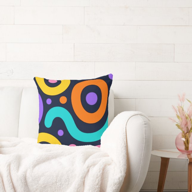 Bold Geometric Circles Throw Pillow (Couch)