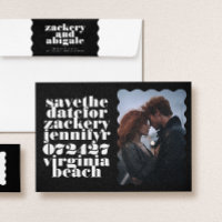 Bold Scalloped Border White Black QR Code Photo