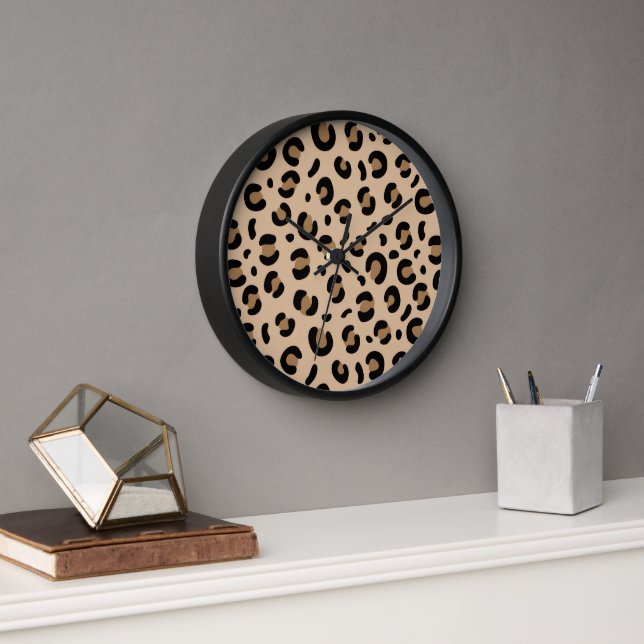 Bold Tiger Stripe Pattern – Animal Print Design Clock (Office)