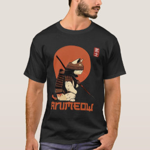 Bold warrior cat in classic samurai armour Japanes T-Shirt
