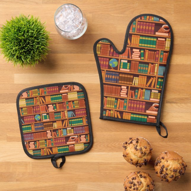 Book Lover Oven Mitt & Pot Holder Set (Top Down)