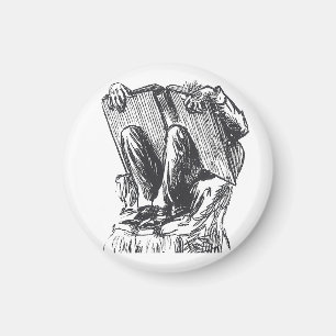 Bookworm reading magnet