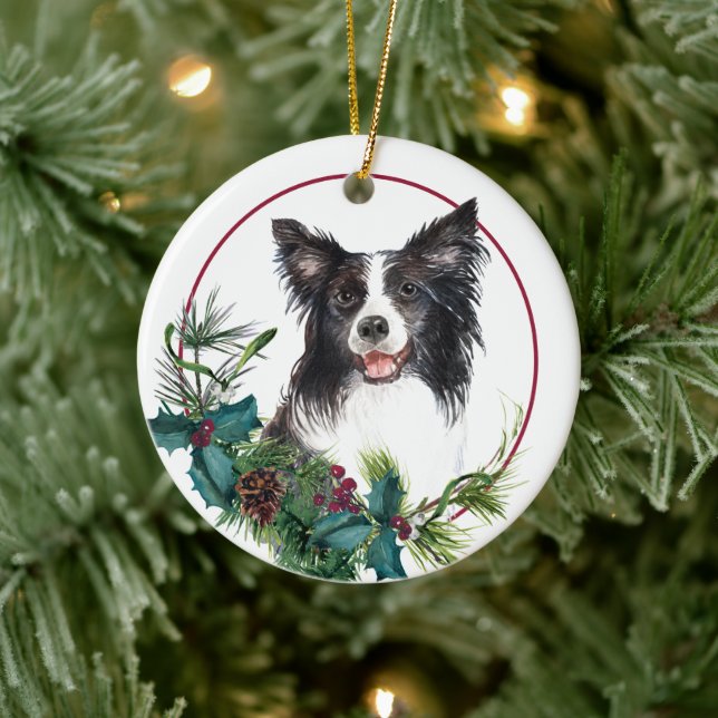 Border Collie Evergreen Berry Wreath Ceramic Ornament (Tree)
