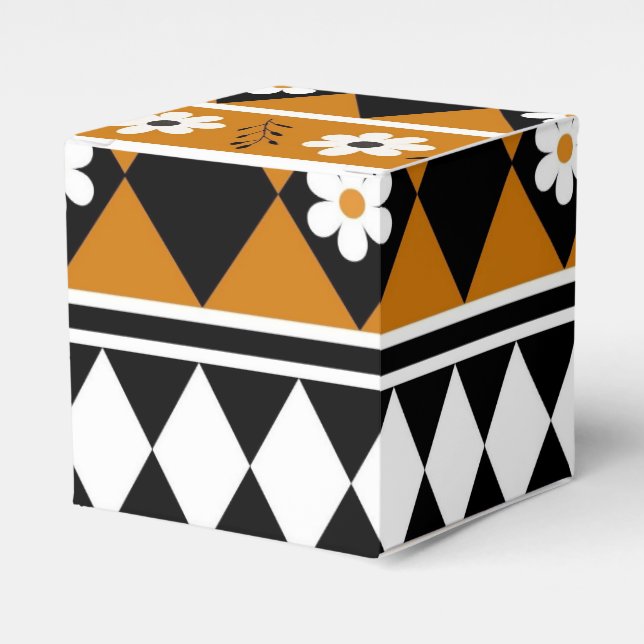 Border Stripe Flower Diamond Boho Floral Pattern Favour Box (Front Side)