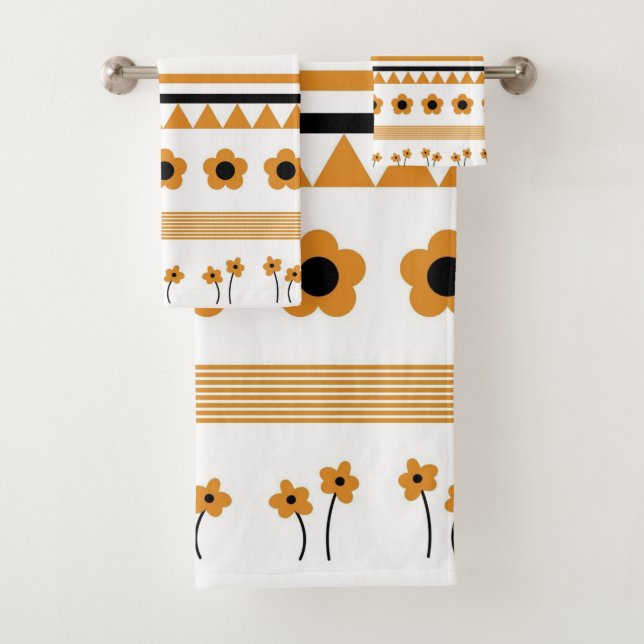 Border Stripe Flower Triangle Boho Pattern Bath Towel Set (Insitu)
