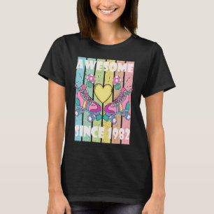 Born 1982 40th Birthday Retro 80s Roller Skates T-Shirt