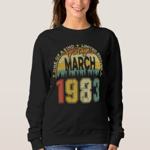 Born 40th Birthday Mens Vintage March 1983 Limited Sweatshirt