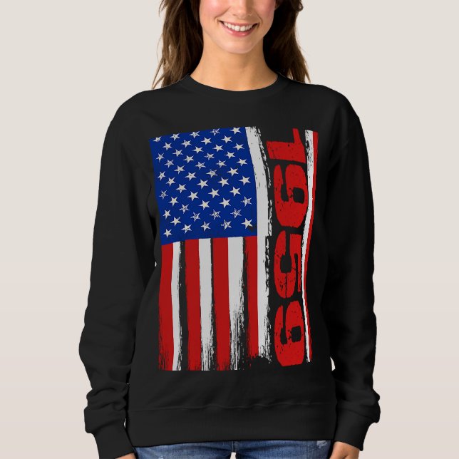Born in 1959 US Flag Patriotic Veterans Day 4th Of Sweatshirt (Front)