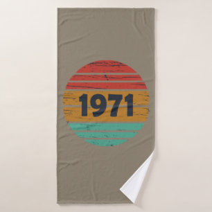 Born in 1971 vintage birthday gift bath towel