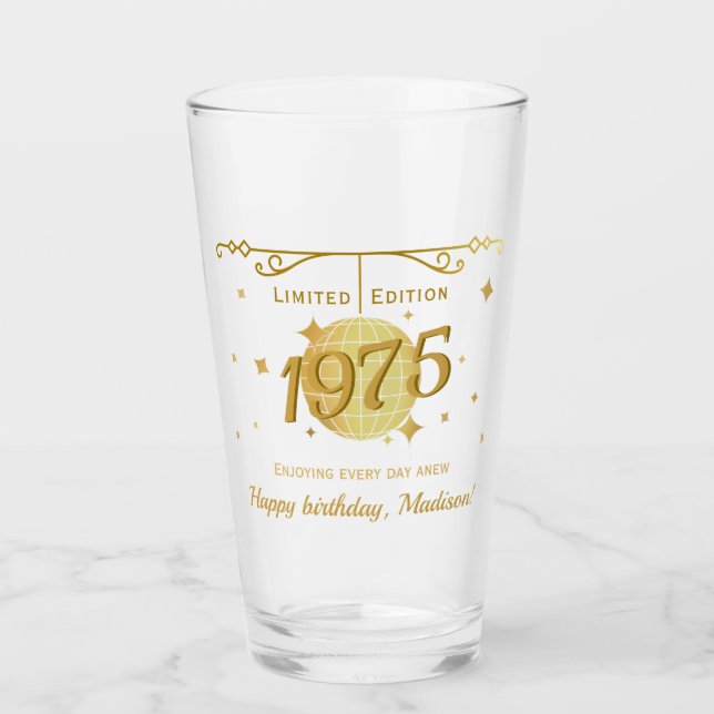 Born in 1975 50th birthday party drinks barware glass (Front)