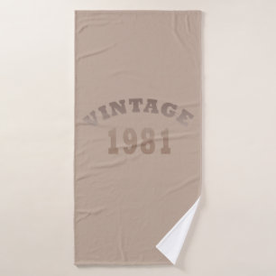 Born in 1981 elegant modern vintage birthday gift bath towel