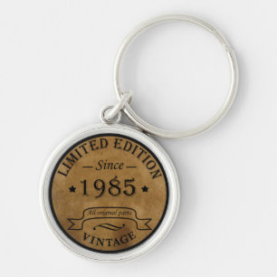 Born in 1985 vintage 40th birthday gift key ring