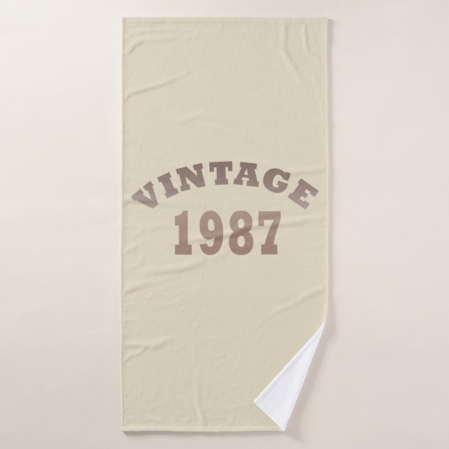 born in 1987 vintage birthday bath towel (Bath Towel)
