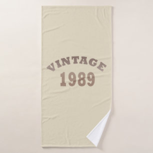 Born in 1989 Elegant Modern Vintage Birthday Gift Bath Towel