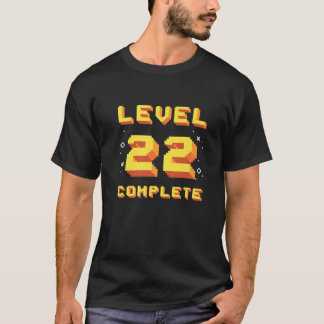 Born In 1999 Level 22 Complete 22Th Birthday Retro T-Shirt