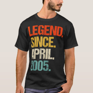 Born in 2005 19 Years Old Made in 2005 19th Birthd T-Shirt