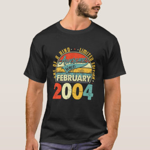 Born In February 2004 18Th Birthday Gift Retro 18 T-Shirt