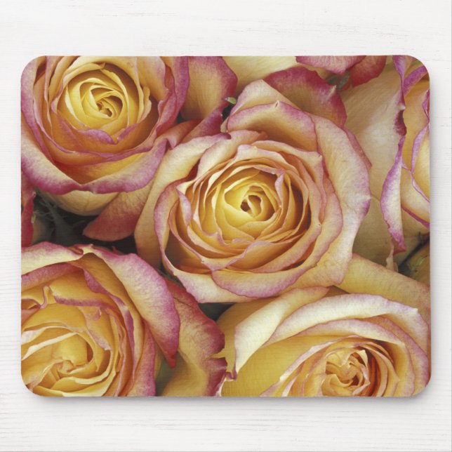 Bouquet of roses mouse pad (Front)