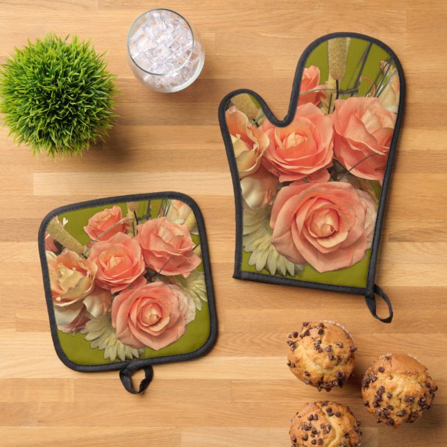 "Bouquet"  Oven Mitt & Pot Holder Set (Top Down)