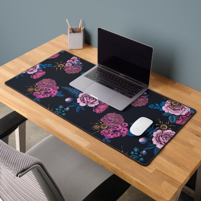 Bouquets and tarantula 2 desk mat (Office 2)